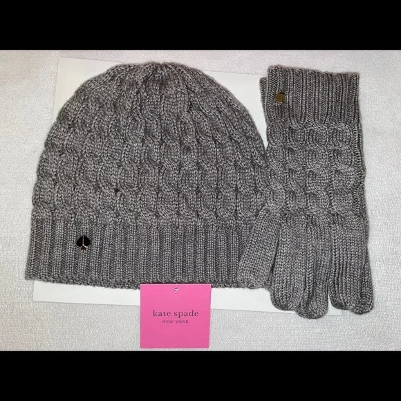 New! Kate Spade Cable Knit Beanie & Glove Gift Box Set In  display picture 3